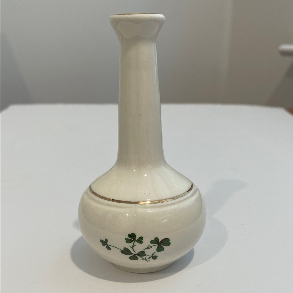 Carrigaline Irish PotteryElegant White and Green Ceramic Bud Vase